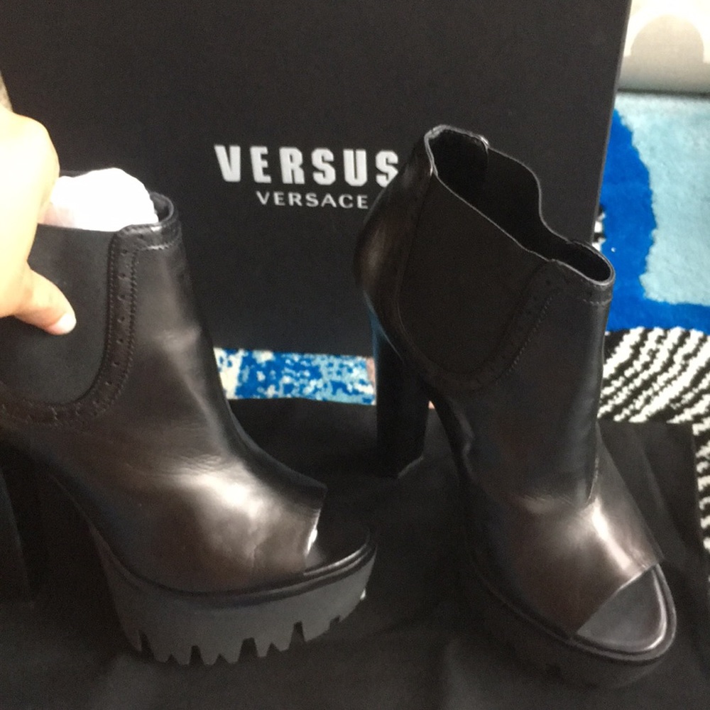 Versace Shoes 38